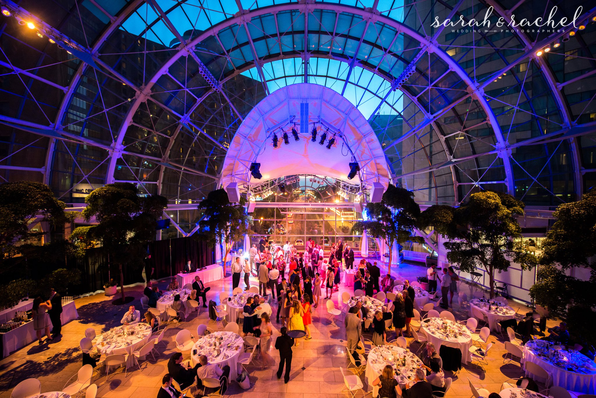 Artsgarden Wedding Indianapolis In Photographer Uplights Indianapolis Artsgarden Wedding